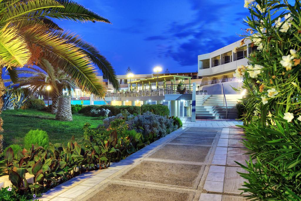 Santa Marina Beach Gazi Екстер'єр фото